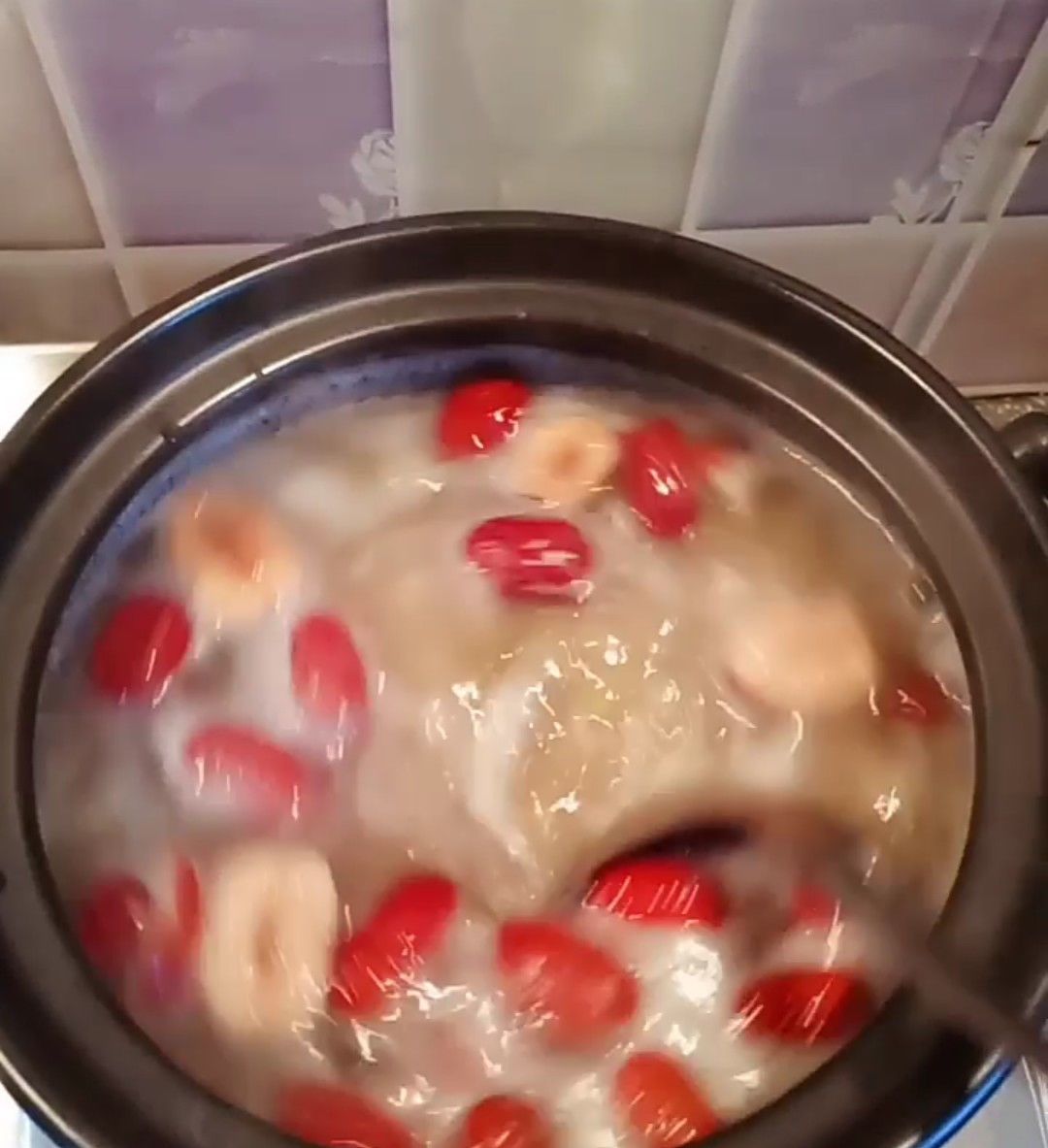  『挑选』素有“不显老”美食之称，坚持每天吃5颗，生病少，气色佳！