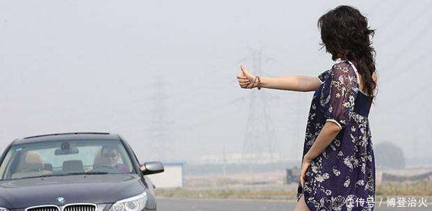 川藏线上的穷游女为什么都喜欢穿裙子搭车女哭诉我们也没办法