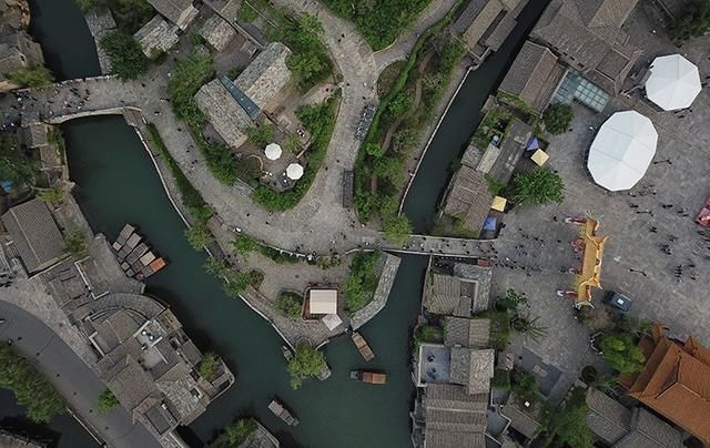 接触:五一假期京郊游升温 古北水镇“无接触”迎客