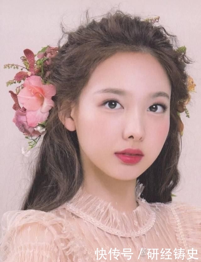 『少女』被Jennie美哭了!原来圆脸也可以又酷又少女!