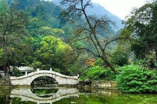 跋山涉水：贵州当地人最爱的后花园！门票堪称良心价格，至今鲜为