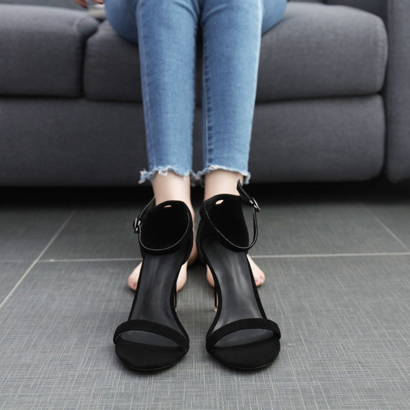 让人相见恨晚的六款高跟鞋，款款时尚显气质，随心搭配都高雅十足