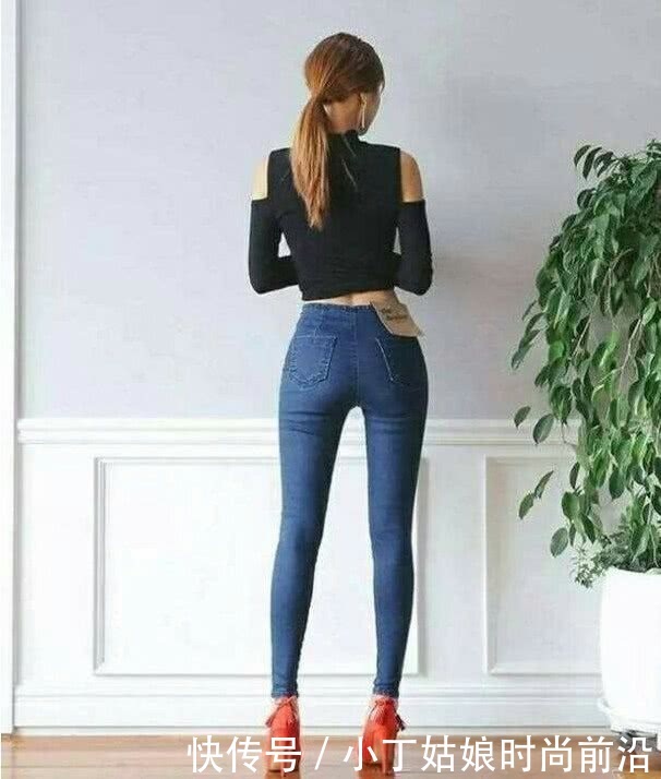 魅力十足的紧身牛仔裤，给人一种非常气质的感觉！