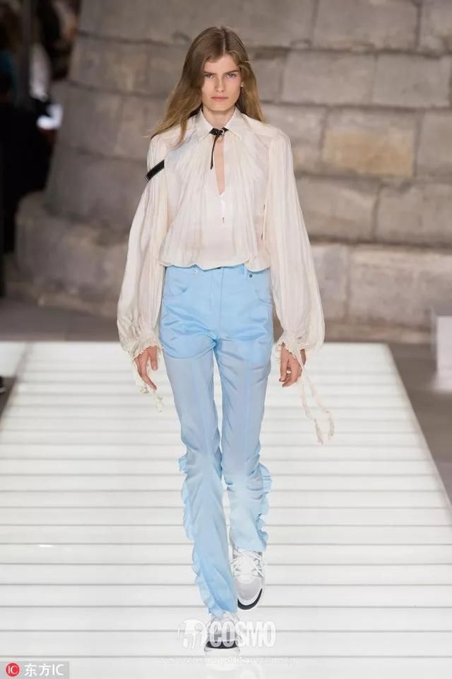 时髦办|透视衬衫这么美!你不穿等什么?