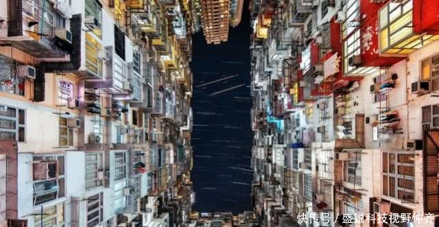 国内高楼密度最大的城市，比上海还富裕，不是深圳也不是广州