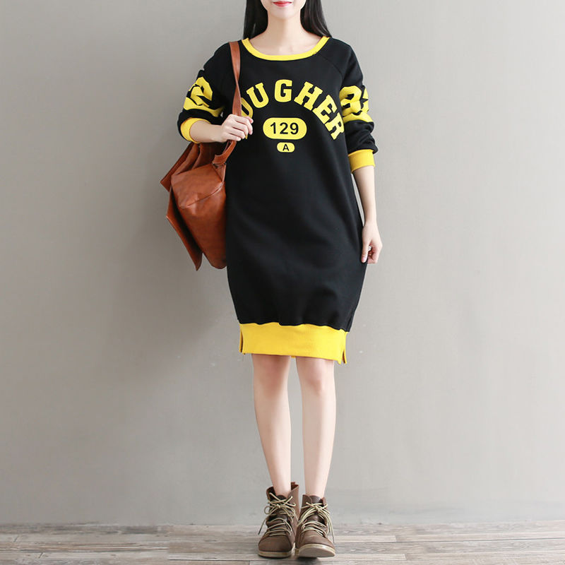 腿粗的女人尽量别穿打底裤，学她们这样穿长裙，漂亮到飞起来