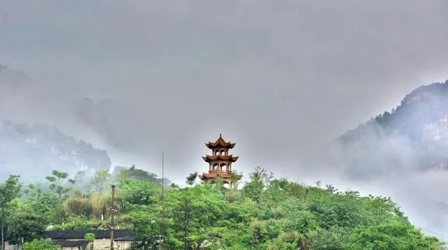 广西这条公路太美!峡谷、瀑布、喷泉、河流、喀斯特地貌样样都有【2020热门旅游景点】