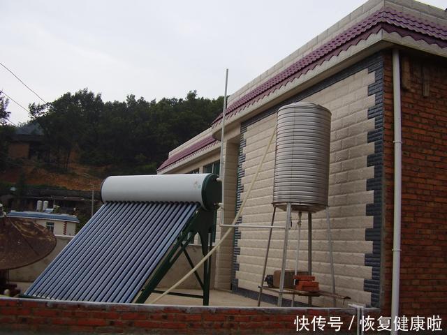 过去农村流行安装太阳能，如今为何被拆卸？听听老农怎么说！