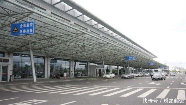 全国唯一火车站没有统一的大城, 本地人精通, 游客们都迷路了