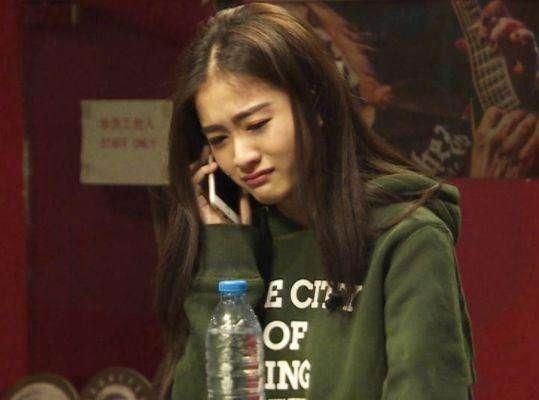 杨紫发文澄清分手真实原因,双张微博纷纷炸锅,网友:太刺激了