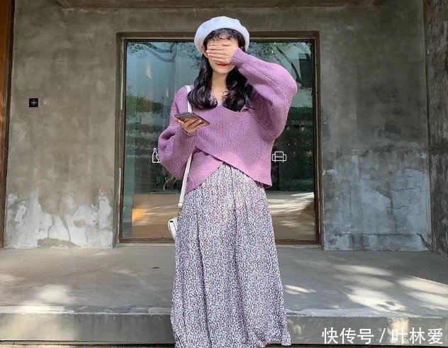 『白鞋』穿什么小白鞋今年“鞋王”是它,搭裙子、裤子超时髦,还不累脚