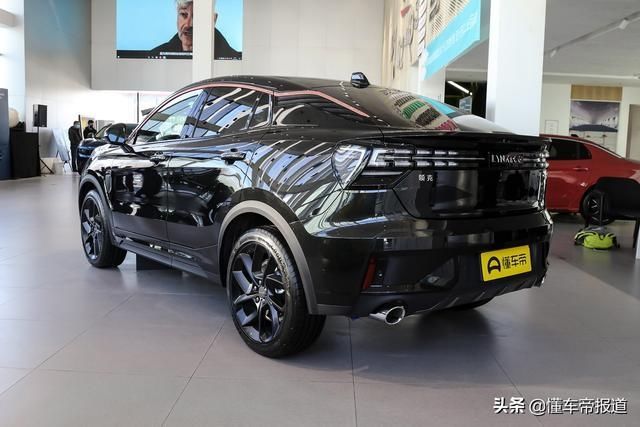  [比普通版车]想要不一定能买到，6.7秒“破百”，静态体验领克05时间限量版