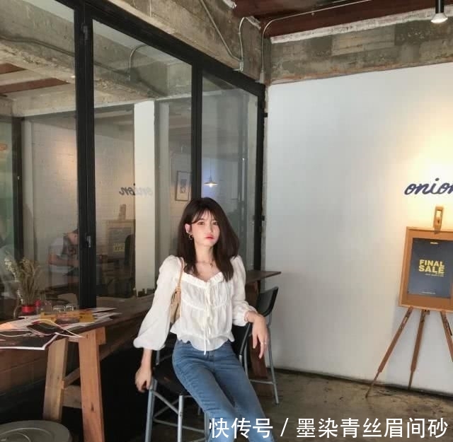「种款式」简洁的现代感配搭,雅致气质女生的平时穿衣搭配示范性,显年轻溫柔又时尚潮流