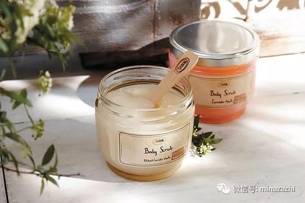 夏日的露肌小性感别让肌肤问题破坏：鸡皮、后背长痘、皮肤太黑…