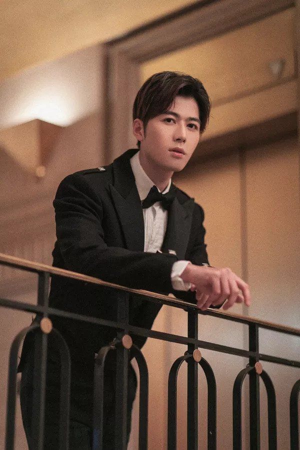 请来半个娱乐圈的Ralph Lauren大秀，到底有什么值得看?