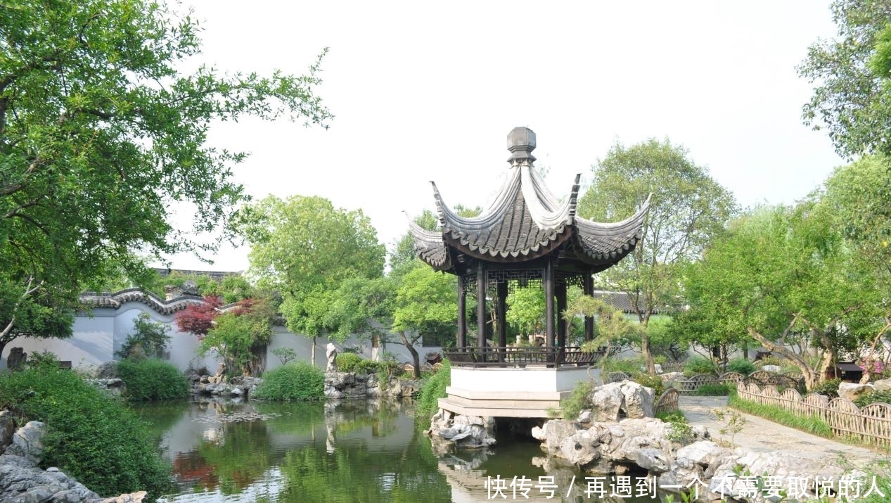 中国最值得旅游的10座古镇:古香古色古巷,别有一番风味!