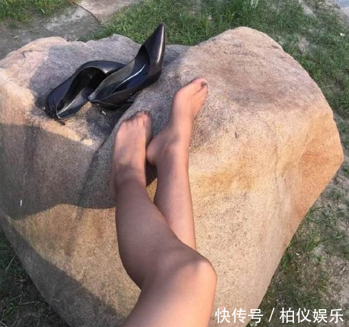 细高跟是女人借由时尚表达自我的机会，能肆意放纵做自己