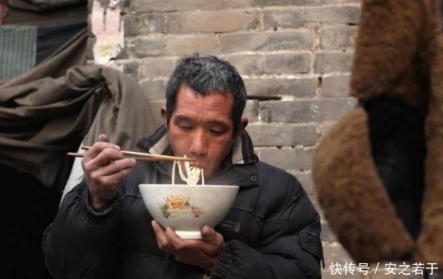 农村一天“2餐”成常态，为啥不“3餐”，专家纳闷，老农道出实情