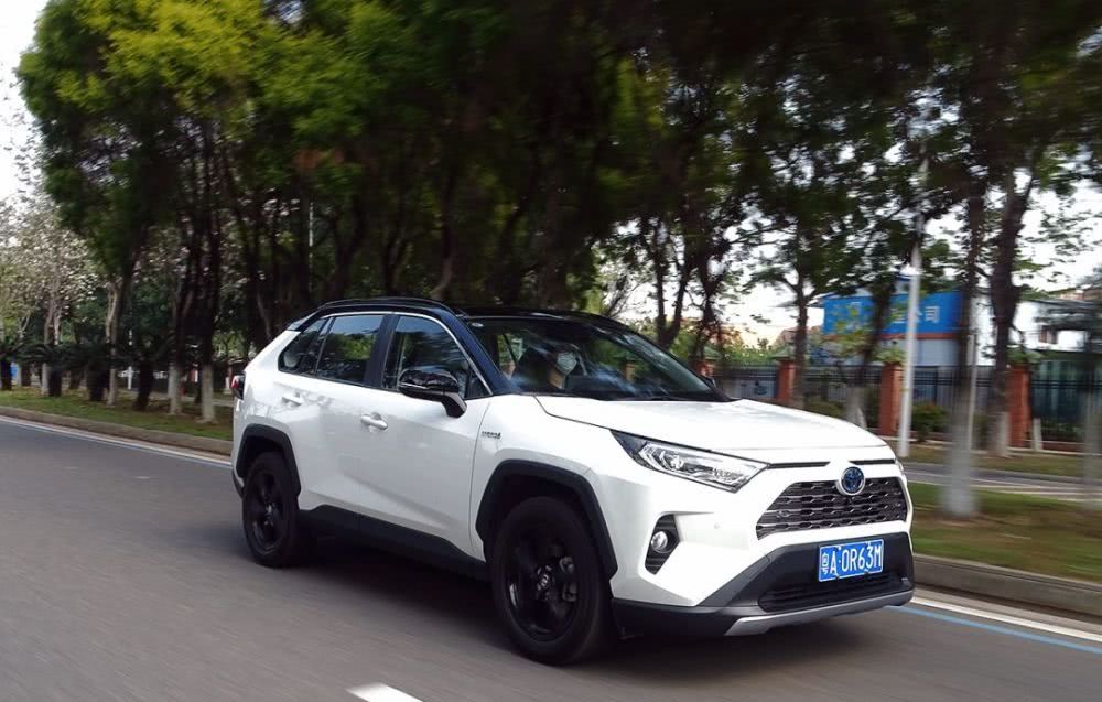  「全新一代」试驾一汽丰田全新 RAV4 荣放