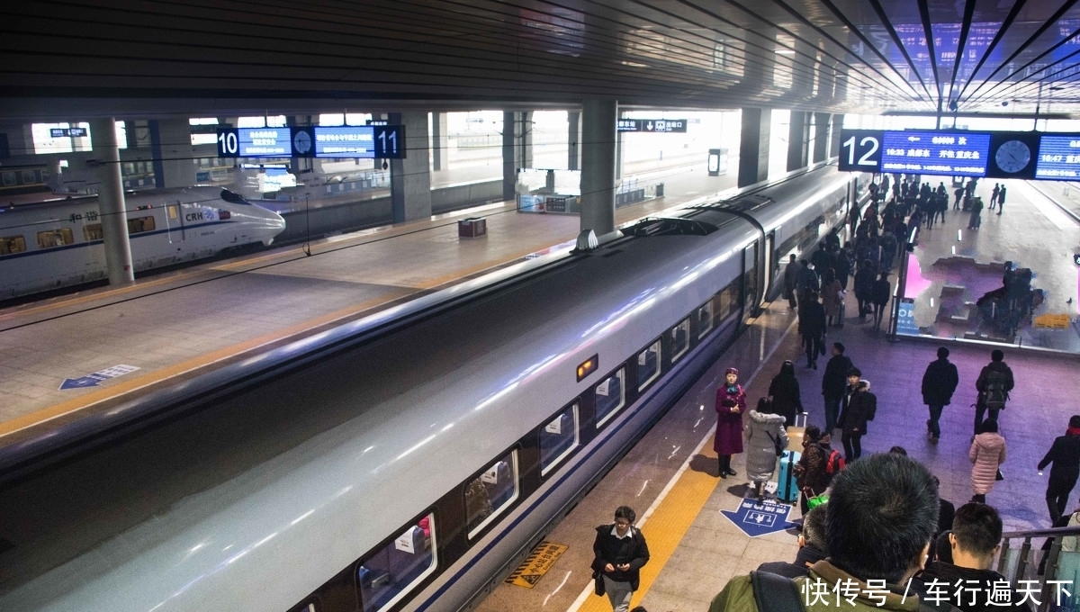 重庆将打造的新高铁站，是重庆综合门户枢纽站，将引入渝湘高铁