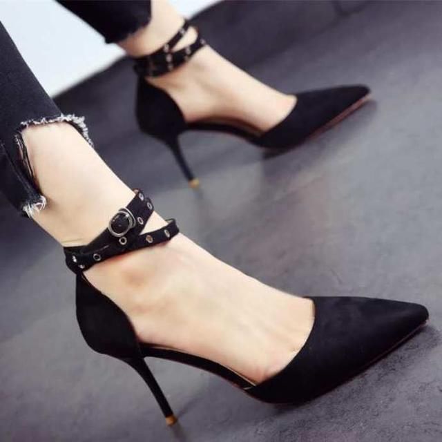 不一样的场景，选择别样的高跟鞋才算完美