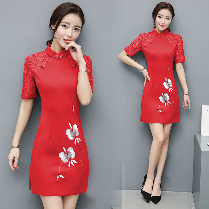 “小个子”女人别穿得太寒碜，夏天穿这改良旗袍，时髦有女人味