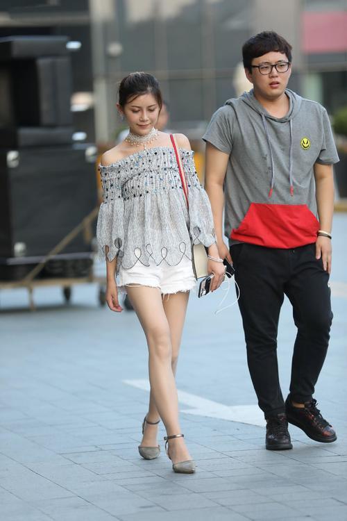 高个子美女总是会多三分性感