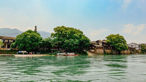  gdp■我国最“谦虚”的省份，GDP高达5.6万亿，有望超越山东