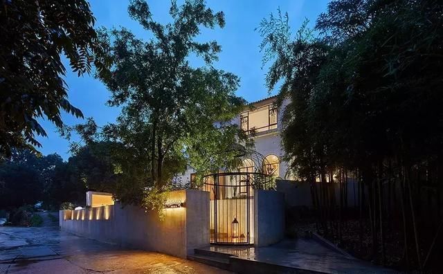 乡下房改造的民宿，民宿和庭院竟美成了这样了