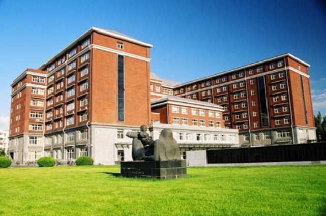  「中国」中国拥有大学生最多的城市，大学生人数超100万，名列世界第一