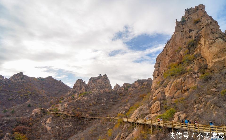  宁省朝阳市■国内最为常见的山名，有11座山峰重名，其中1个省份有5座山叫这名