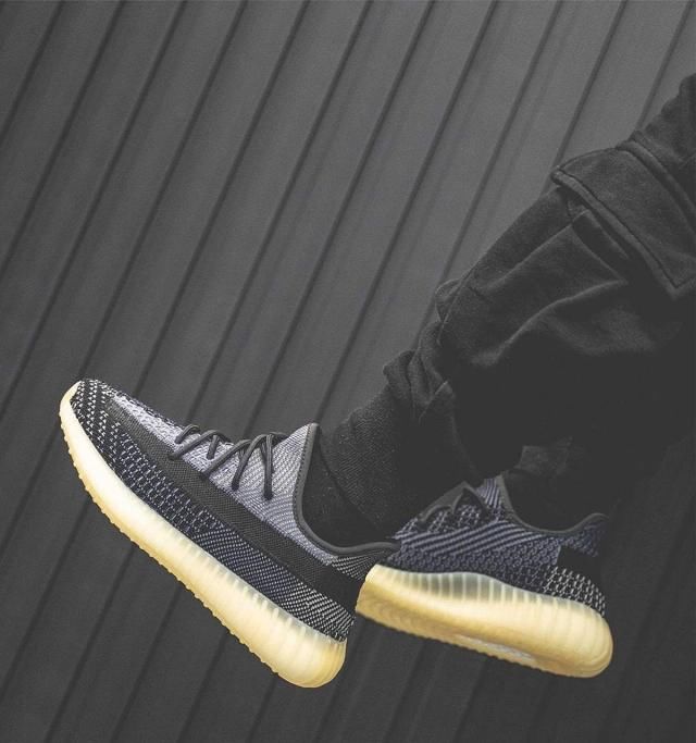  [预警]莆里莆气？YEEZY BOOST 350 V2「Asriel」无预警实物曝光！