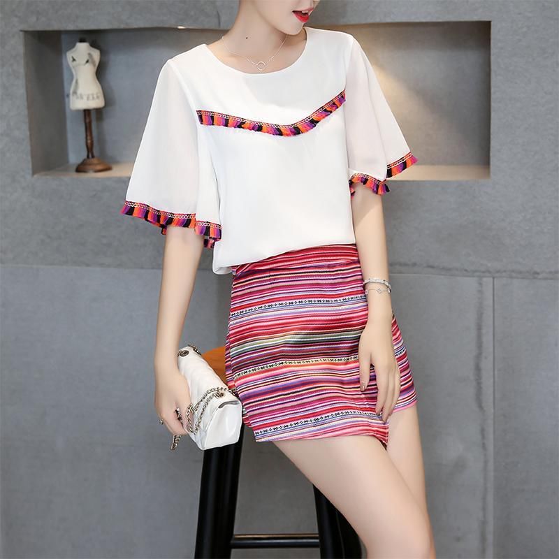 谁说丝袜只能穿的性感，短裤也能魅力十足好不好