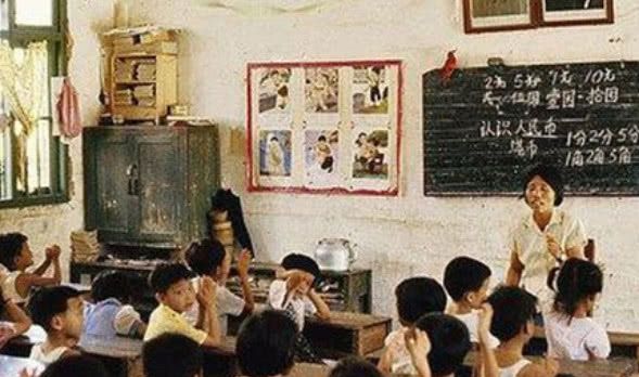 1985年中国农村历史老照片：没想到80年代的农村是这样子