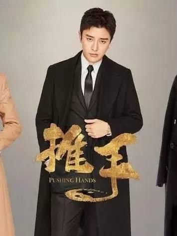 贾乃亮拉黑李小璐微信？助理点赞骂李小璐微博，两人疑彻底决裂？