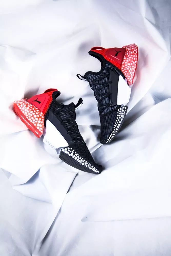 你想都想不到的新缓震科技被 PUMA 做出来了!绝对够颠覆!