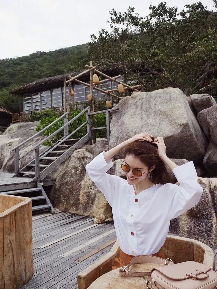 时髦办 | 何穗好爱印花，可一点不俗