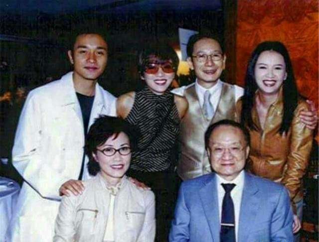 谁是金庸最败家的人物？风光却断送了整个武林，6大神功为他陪葬