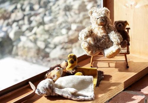 空置25年的农舍里 这个歪果仁怎么从预算不够到过上理想生活