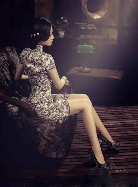 50张勾魂女子旗袍照片，真养眼！