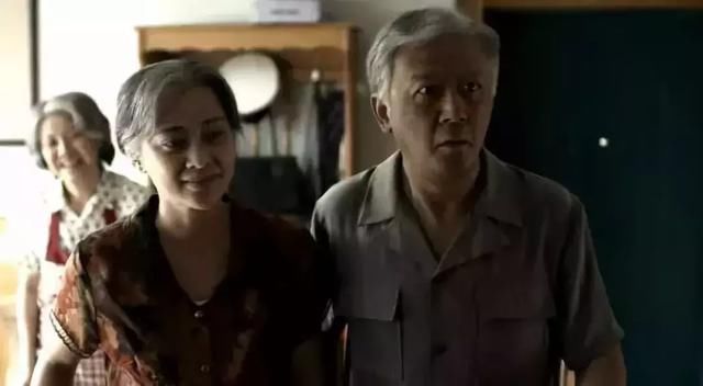 哈尔滨一男子吃饭时倒地身亡!只因看了条朋友圈……这些千万别信!