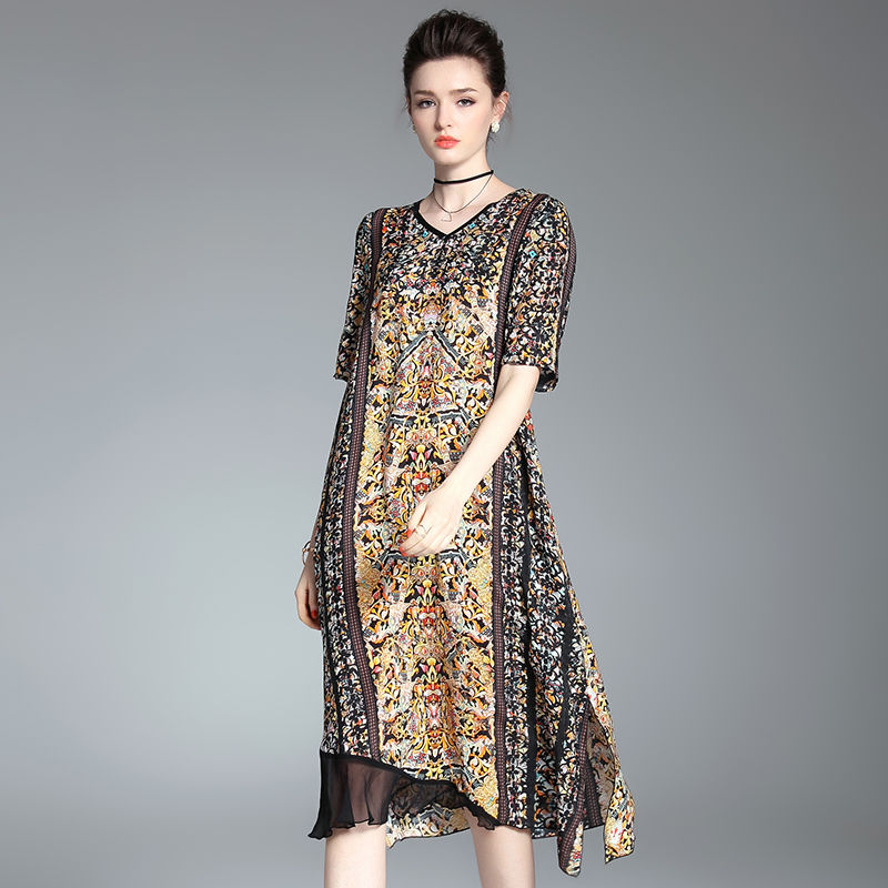 人美，不用刻意打扮，多穿这些秋款优雅雪纺连衣裙，上身大方舒适