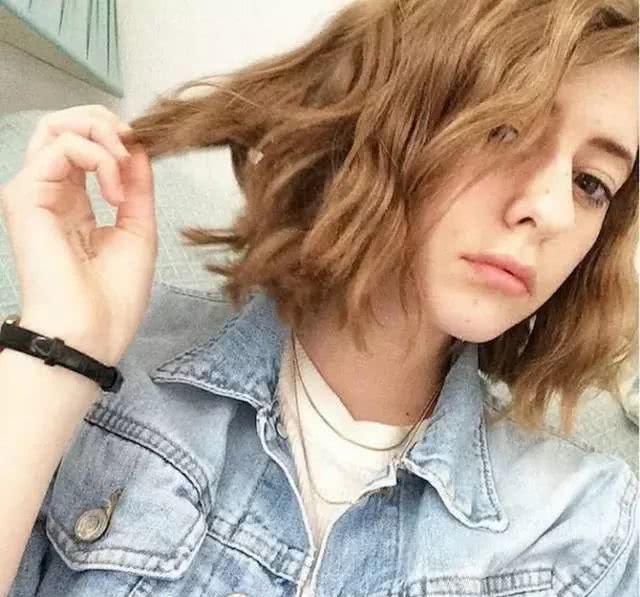 「剪短」这4种女生还是不要剪短发了,显老