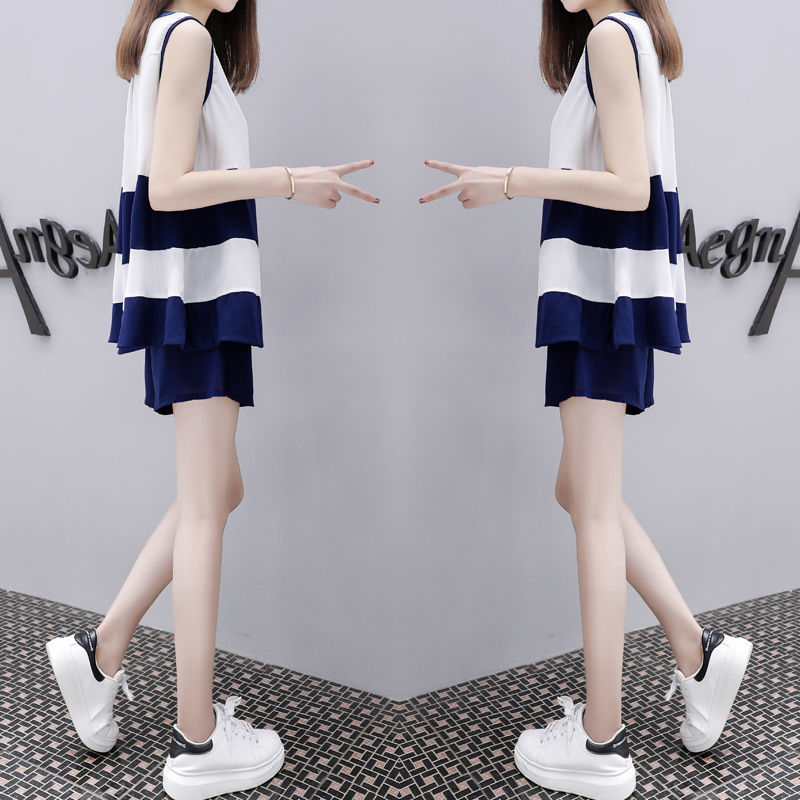 1米6以下妹子看这里，穿上这样的短裙短裤套装，清爽方便显腿长