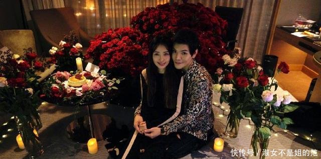 向佐郭碧婷庆祝恋爱一周年