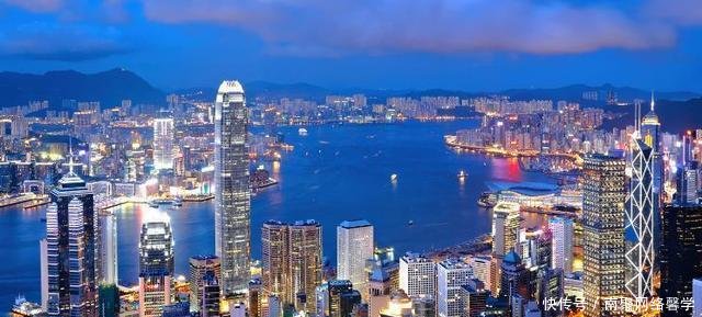 中国五大城市夜景对比, 四大一线城市也比不上香港