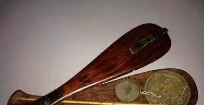  「录音机」农村几种被农民“乱丢”的老物件，价值不菲，最后一