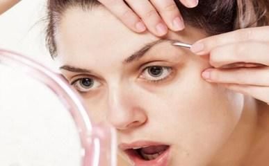 女人再爱美，身上这3处“体毛”也不要乱拔，特别是第2个！