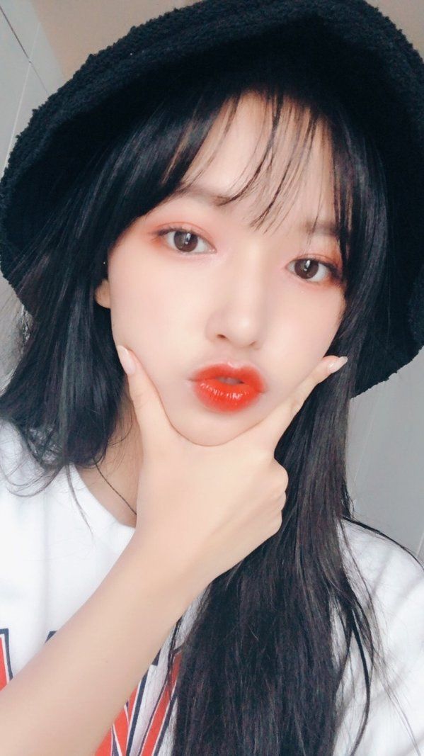 杨超越都要去演动漫《你的名字》了，你还只会＂漫画遮脸＂这招?