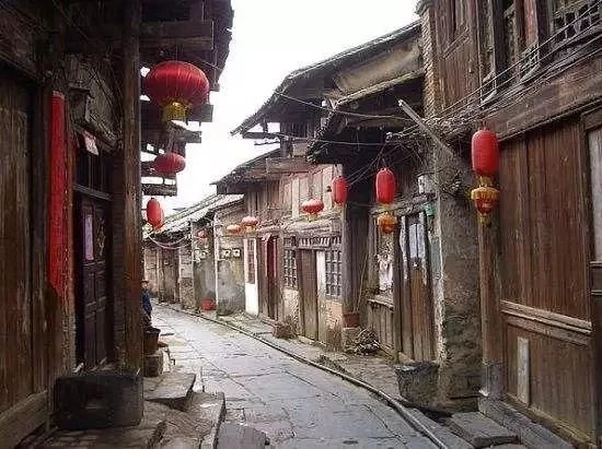 旅游必去的20个古镇,想去静静地待几天【2020热门旅游景点】